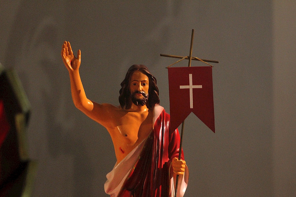 Liturgia Wigilii Paschalnej z procesją rezurekcyjną