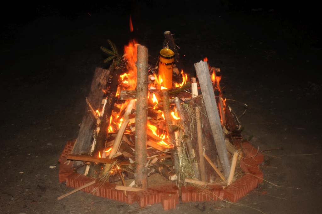 Liturgia Wigilii Paschalnej z procesją rezurekcyjną