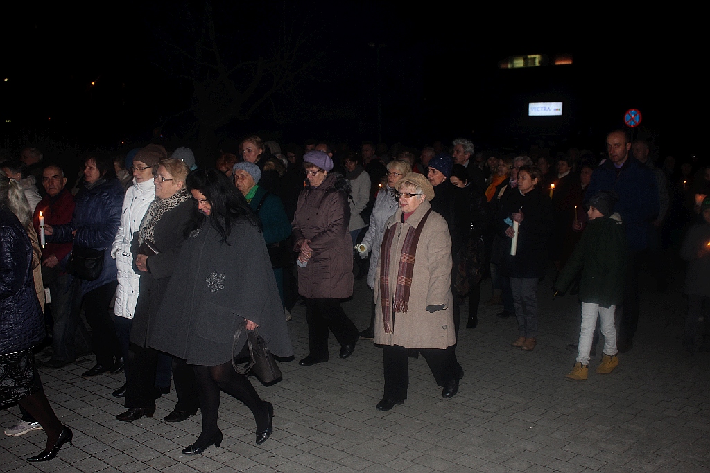 Liturgia Wigilii Paschalnej z procesją rezurekcyjną