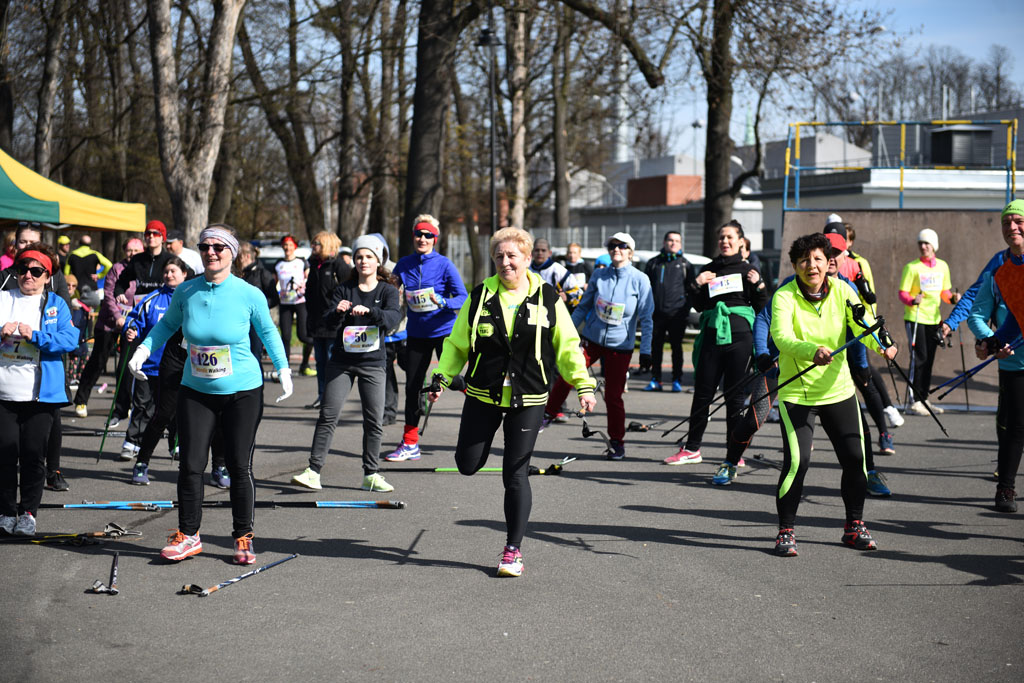 W parku odbyły się mistrzostwa Legnicy w nordic walking