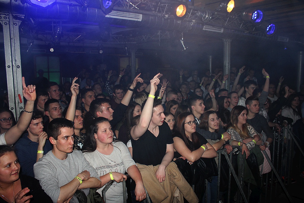 Jest super. Zeus żyje. Koncert w legnickiej Spiżarni