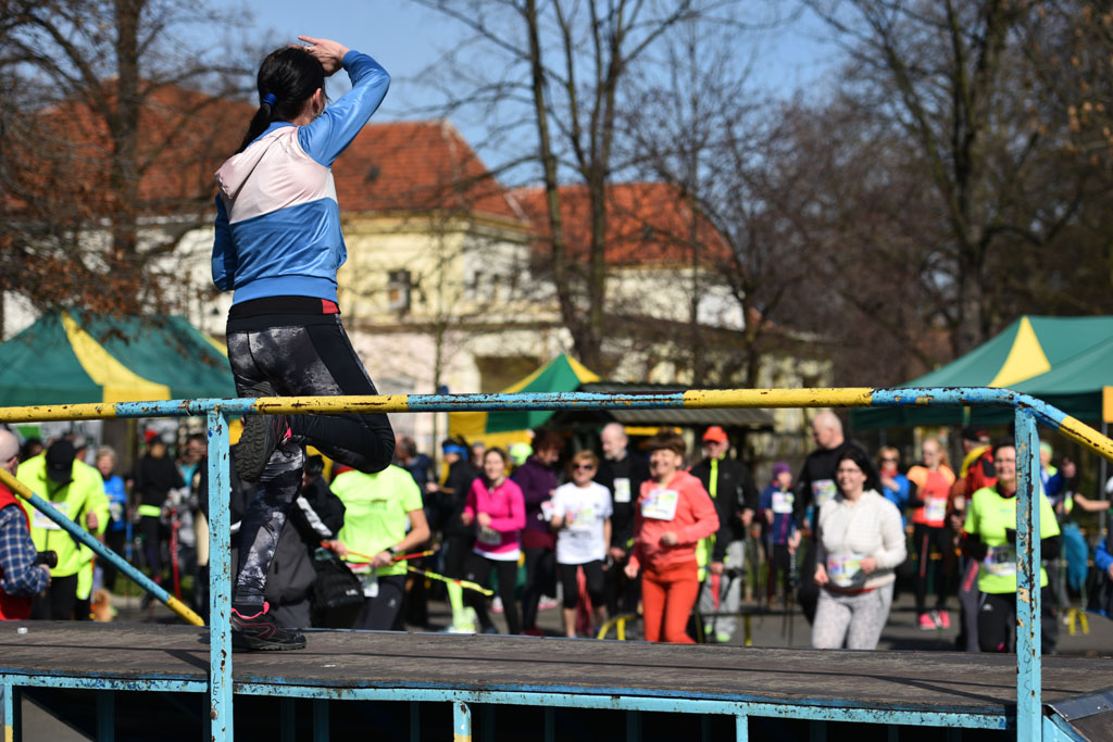W parku odbyły się mistrzostwa Legnicy w nordic walking