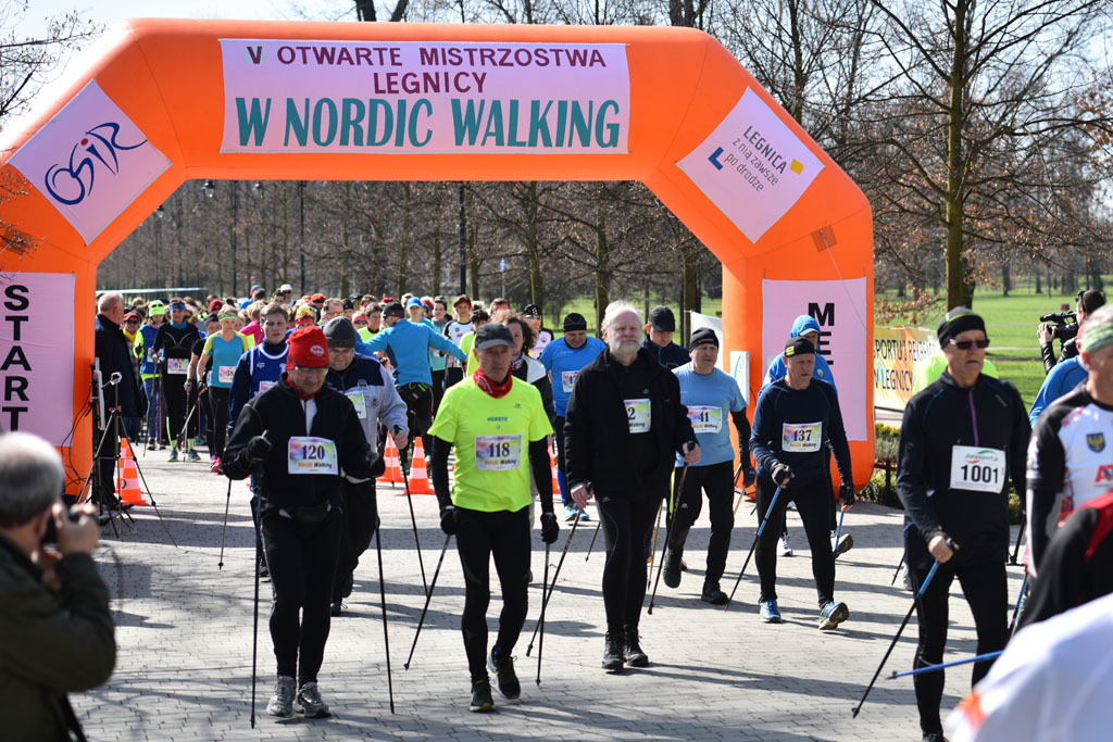 W parku odbyły się mistrzostwa Legnicy w nordic walking