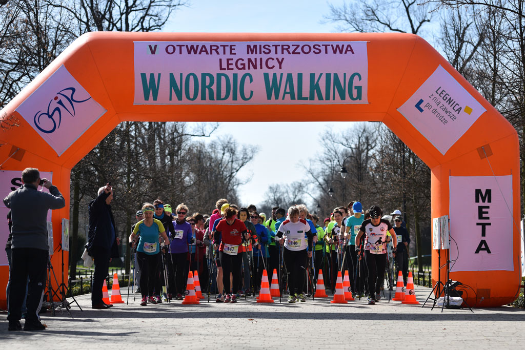 W parku odbyły się mistrzostwa Legnicy w nordic walking