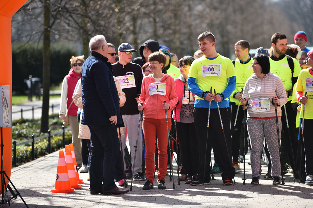W parku odbyły się mistrzostwa Legnicy w nordic walking