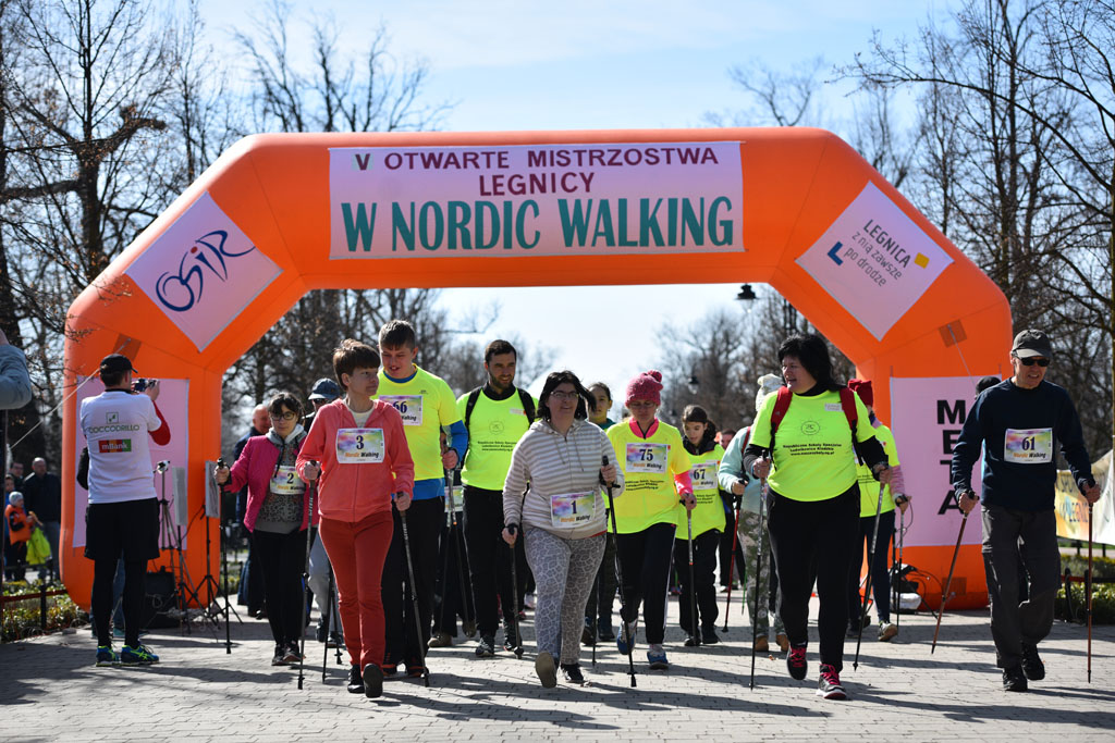 W parku odbyły się mistrzostwa Legnicy w nordic walking