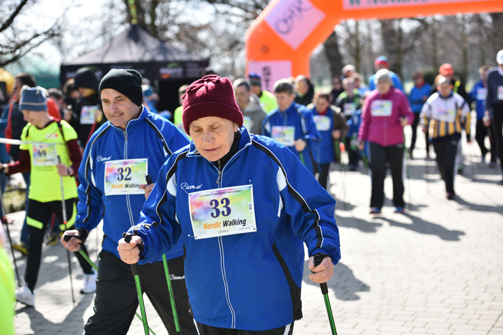 W parku odbyły się mistrzostwa Legnicy w nordic walking
