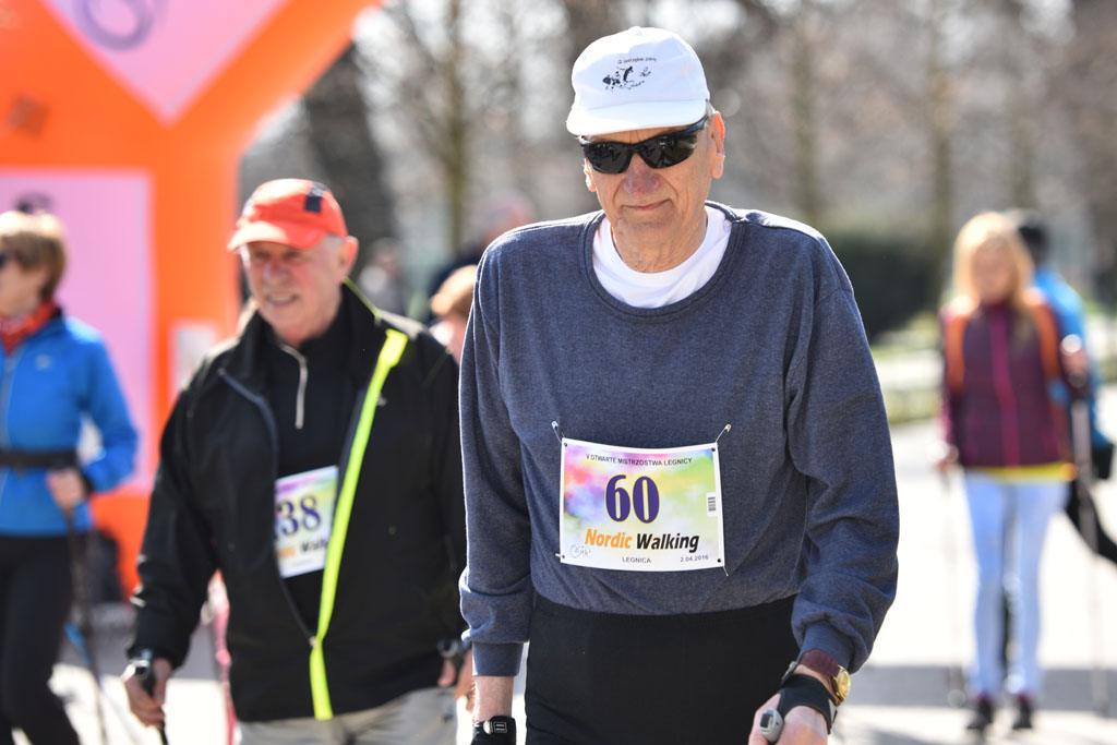 W parku odbyły się mistrzostwa Legnicy w nordic walking