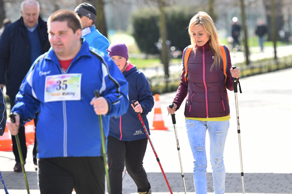 W parku odbyły się mistrzostwa Legnicy w nordic walking