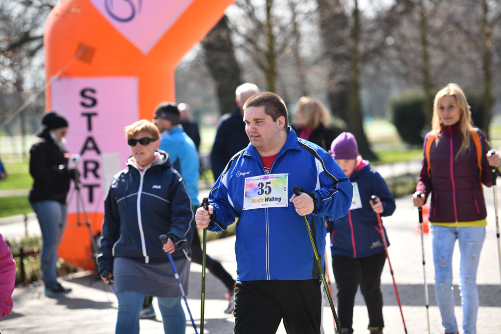 W parku odbyły się mistrzostwa Legnicy w nordic walking