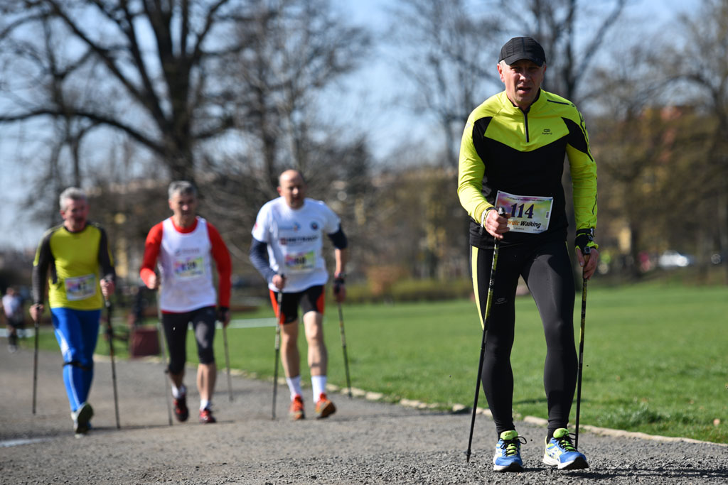 W parku odbyły się mistrzostwa Legnicy w nordic walking