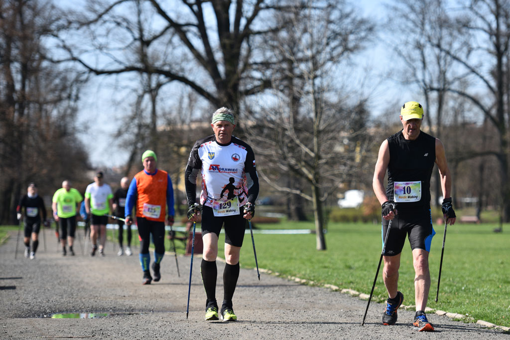 W parku odbyły się mistrzostwa Legnicy w nordic walking
