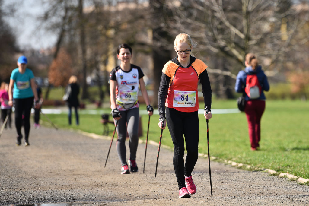 W parku odbyły się mistrzostwa Legnicy w nordic walking