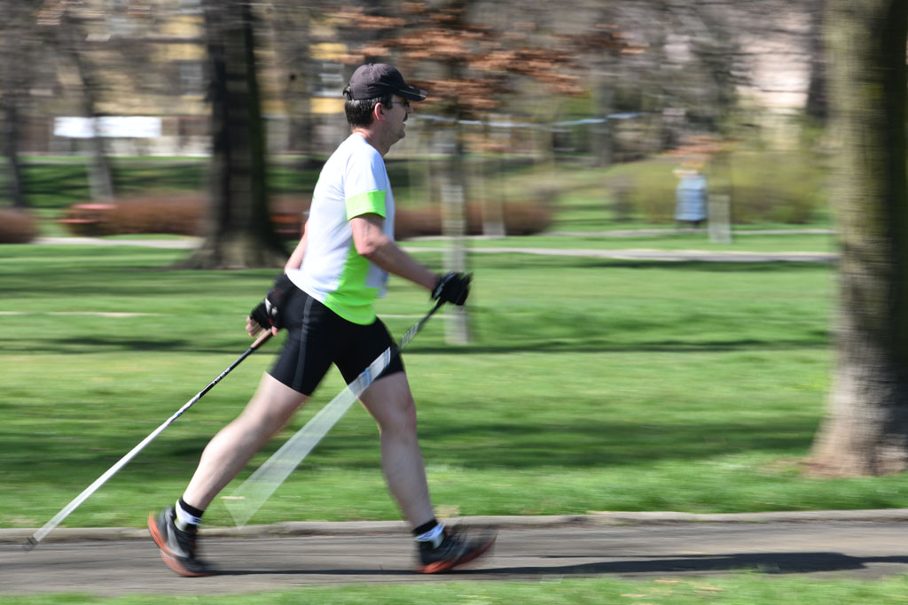 W parku odbyły się mistrzostwa Legnicy w nordic walking