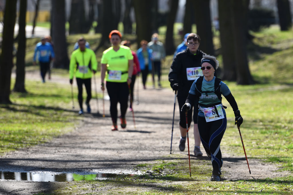 W parku odbyły się mistrzostwa Legnicy w nordic walking