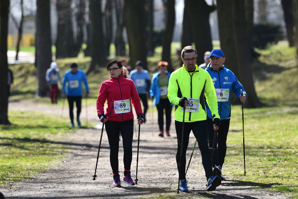 W parku odbyły się mistrzostwa Legnicy w nordic walking