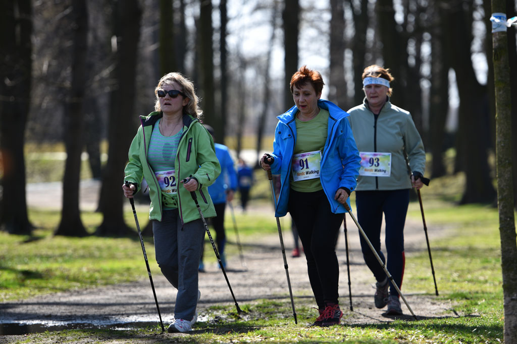 W parku odbyły się mistrzostwa Legnicy w nordic walking