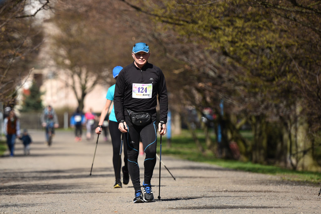 W parku odbyły się mistrzostwa Legnicy w nordic walking