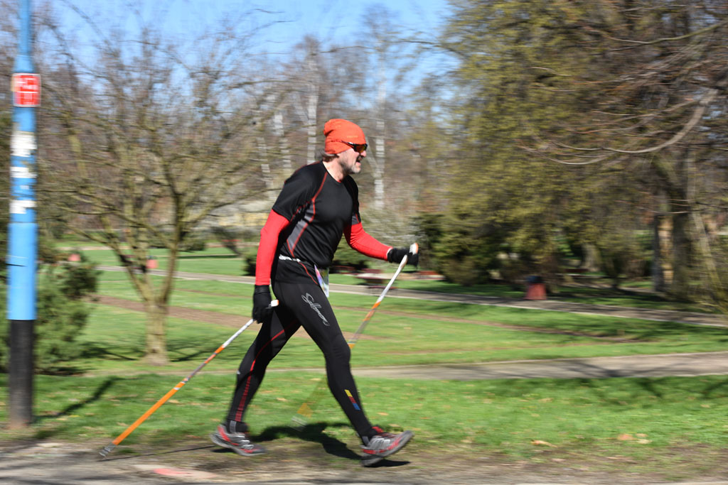 W parku odbyły się mistrzostwa Legnicy w nordic walking