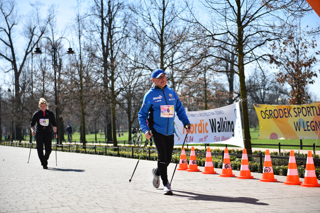 W parku odbyły się mistrzostwa Legnicy w nordic walking