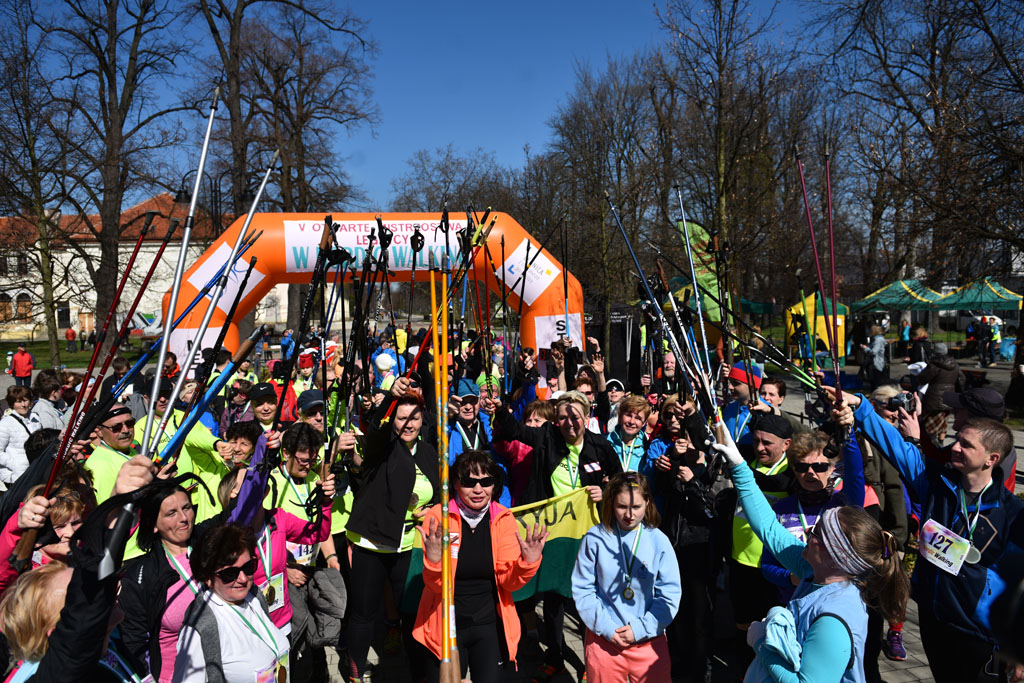 W parku odbyły się mistrzostwa Legnicy w nordic walking