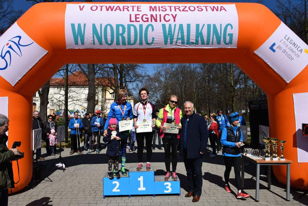 W parku odbyły się mistrzostwa Legnicy w nordic walking
