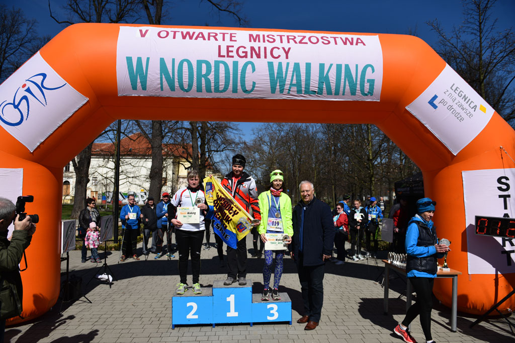 W parku odbyły się mistrzostwa Legnicy w nordic walking