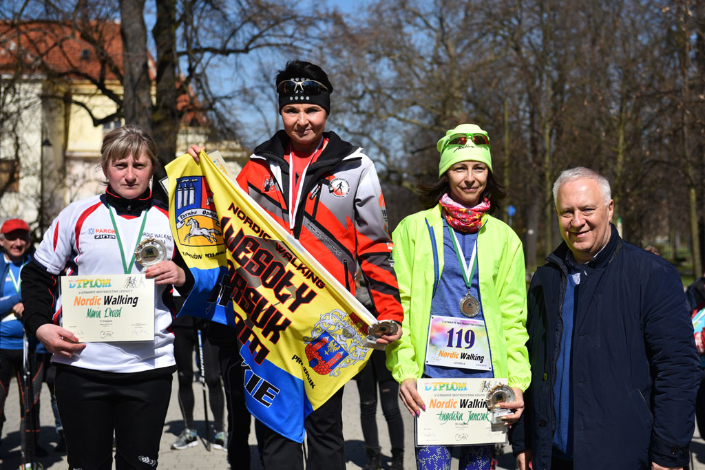 W parku odbyły się mistrzostwa Legnicy w nordic walking