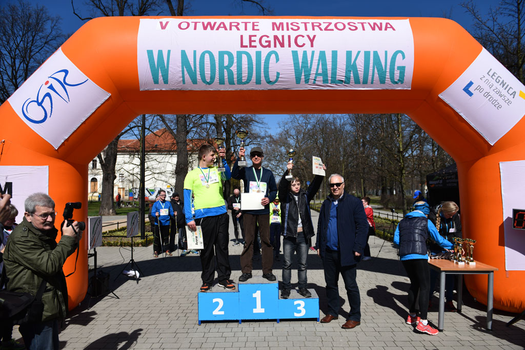 W parku odbyły się mistrzostwa Legnicy w nordic walking