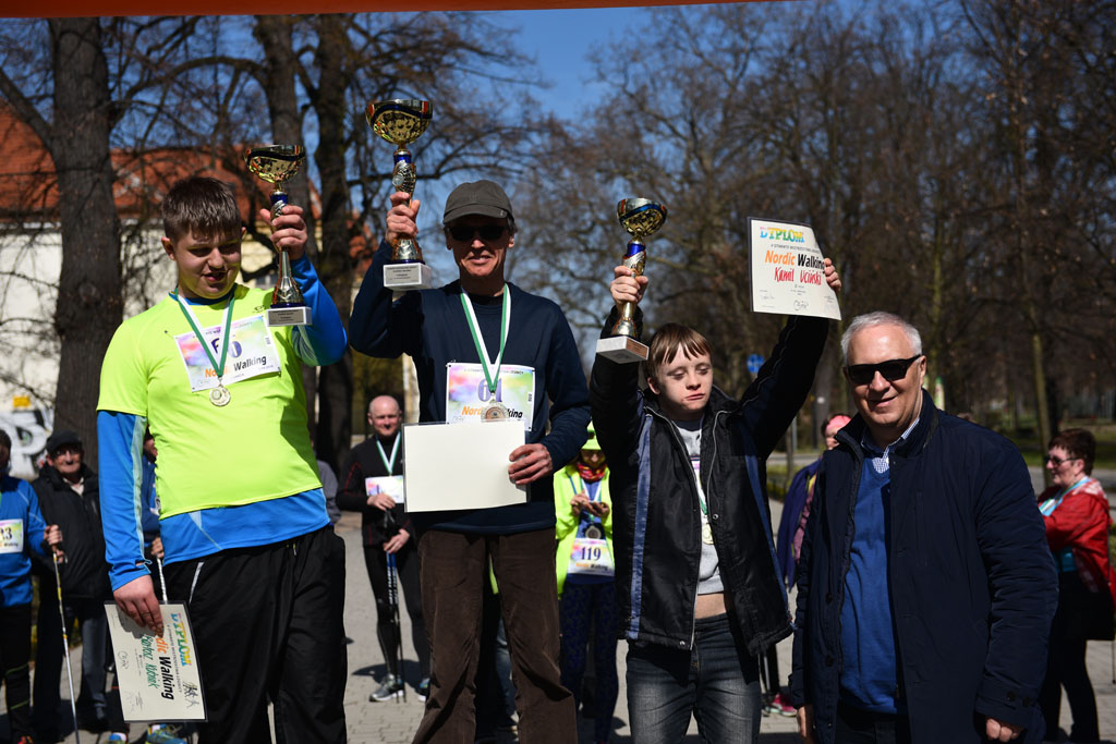 W parku odbyły się mistrzostwa Legnicy w nordic walking