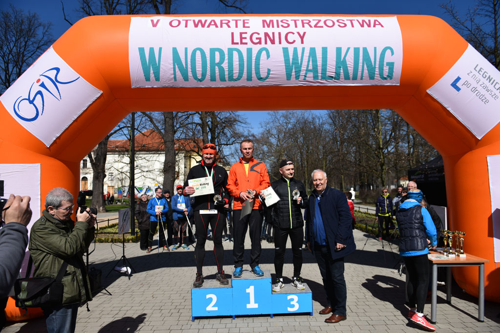 W parku odbyły się mistrzostwa Legnicy w nordic walking