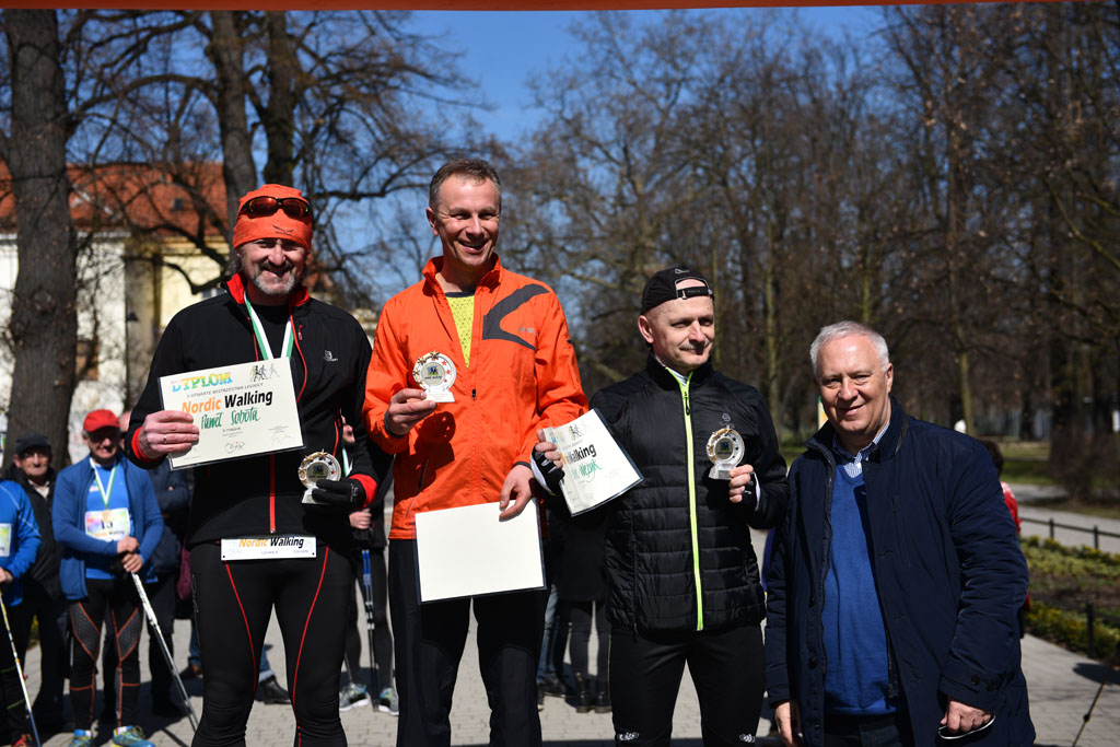W parku odbyły się mistrzostwa Legnicy w nordic walking