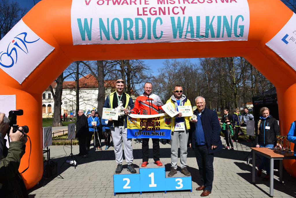 W parku odbyły się mistrzostwa Legnicy w nordic walking