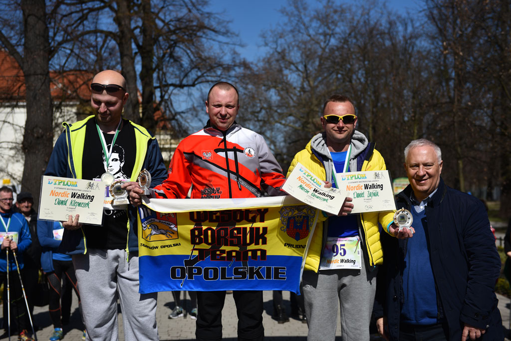 W parku odbyły się mistrzostwa Legnicy w nordic walking