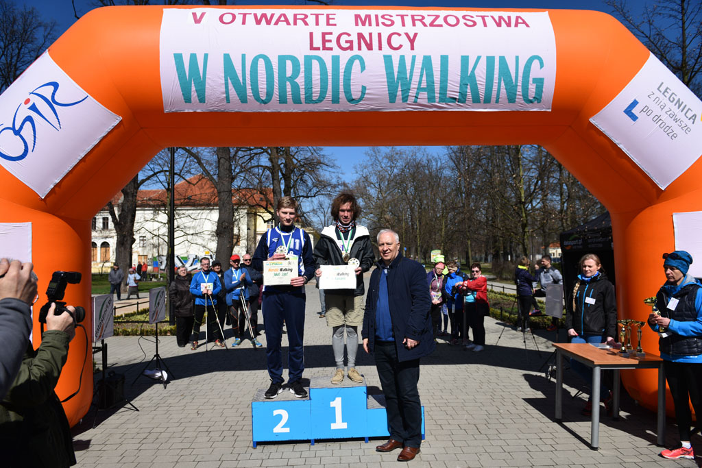 W parku odbyły się mistrzostwa Legnicy w nordic walking
