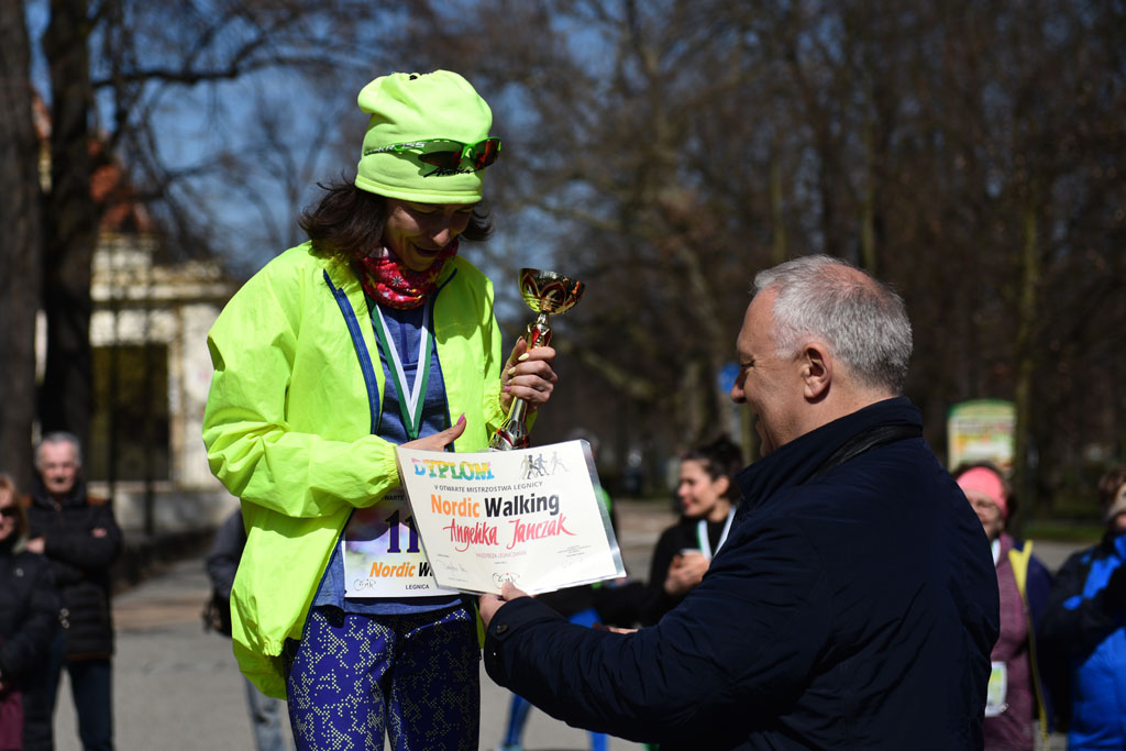 W parku odbyły się mistrzostwa Legnicy w nordic walking