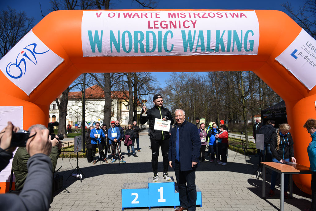 W parku odbyły się mistrzostwa Legnicy w nordic walking