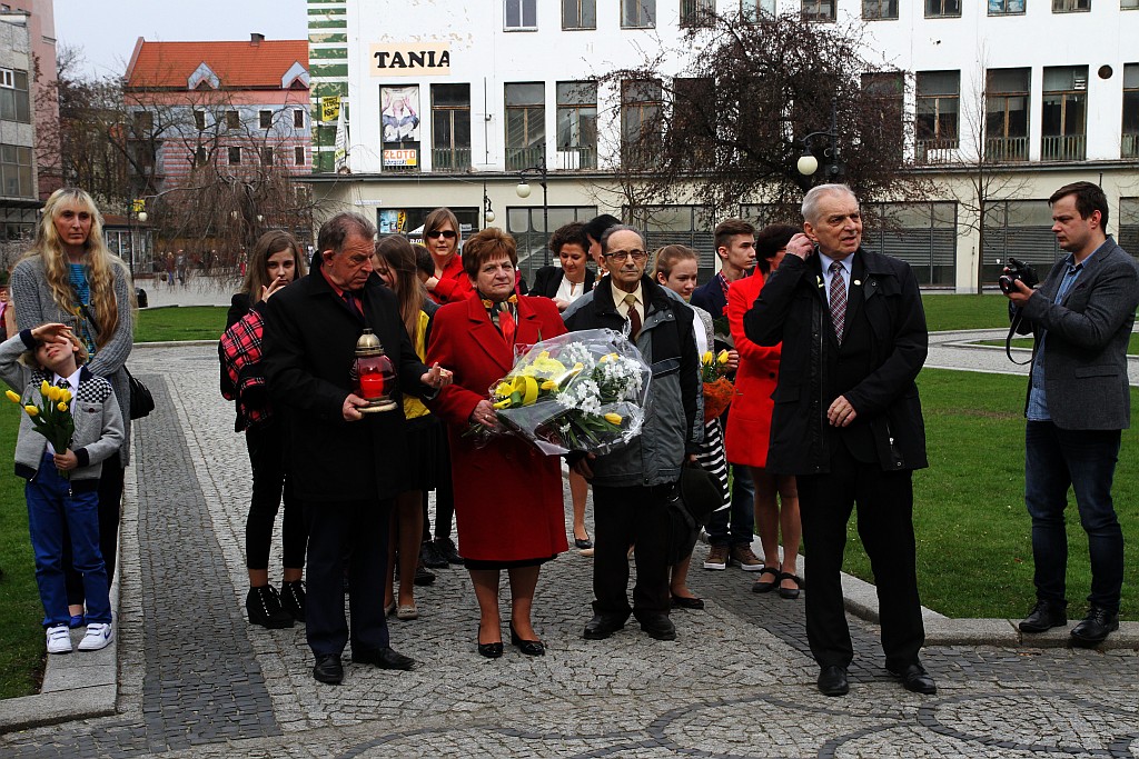 Złożyli kwiaty w 11. rocznicę śmierci papieża Polaka