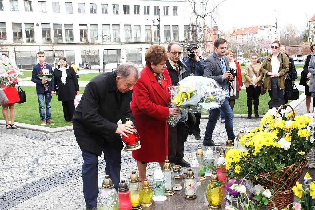 Złożyli kwiaty w 11. rocznicę śmierci papieża Polaka
