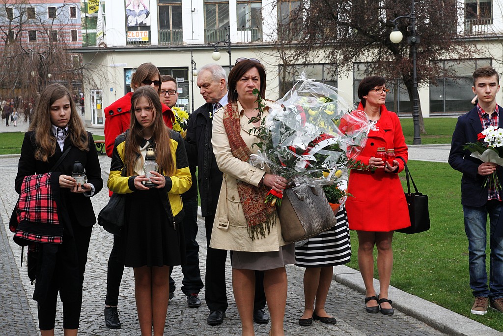 Złożyli kwiaty w 11. rocznicę śmierci papieża Polaka