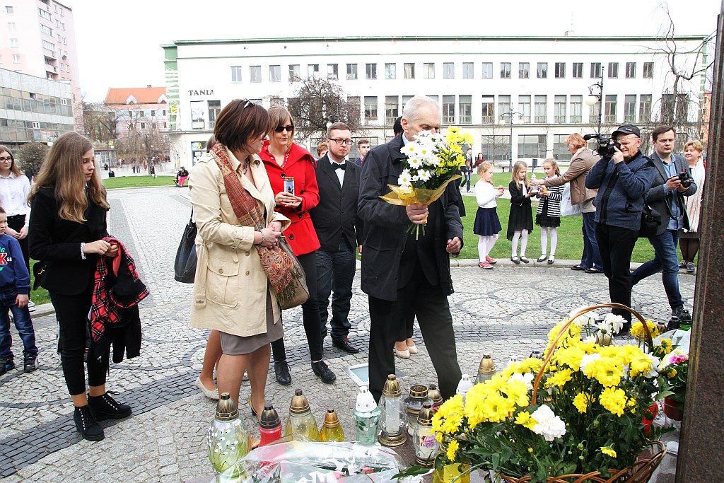 Złożyli kwiaty w 11. rocznicę śmierci papieża Polaka