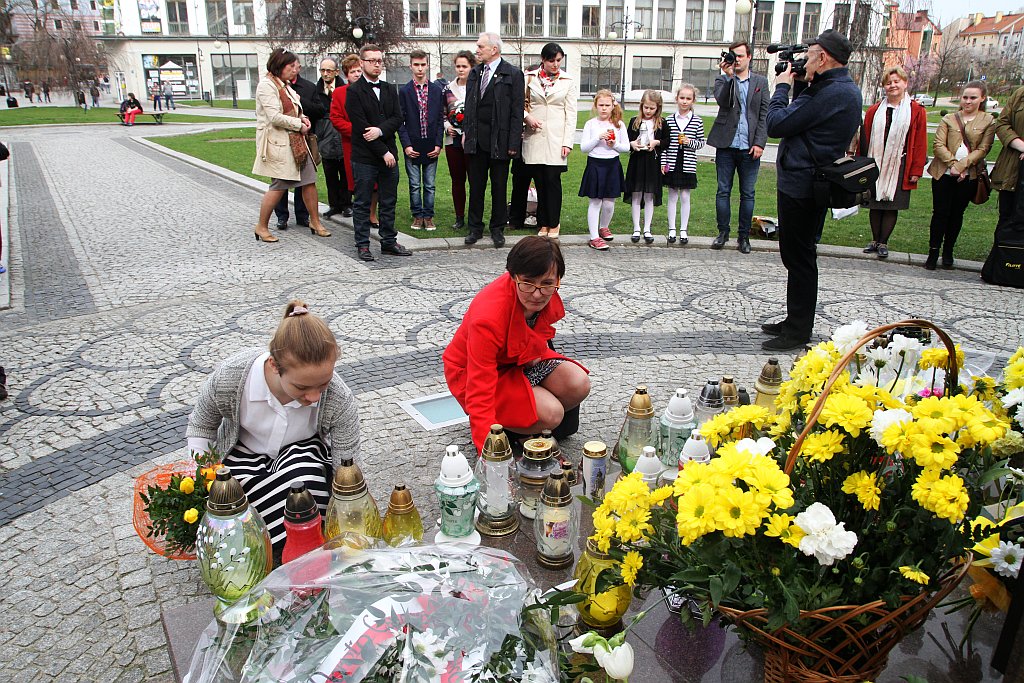 Złożyli kwiaty w 11. rocznicę śmierci papieża Polaka
