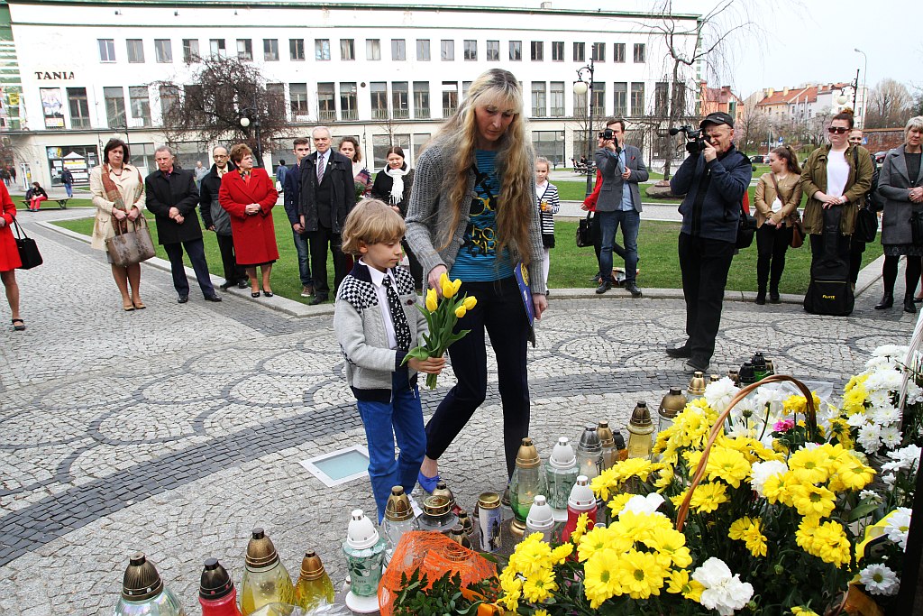 Złożyli kwiaty w 11. rocznicę śmierci papieża Polaka