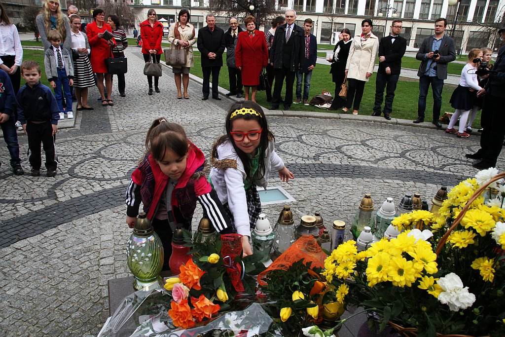 Złożyli kwiaty w 11. rocznicę śmierci papieża Polaka