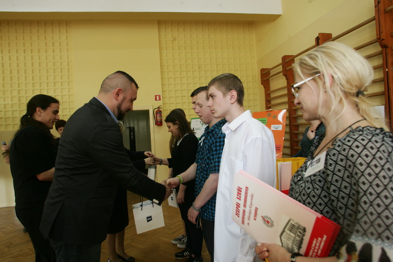 Gimnazjum nr 5 najlepsze W Bitwie Gimnazjalnej Energo Pasja