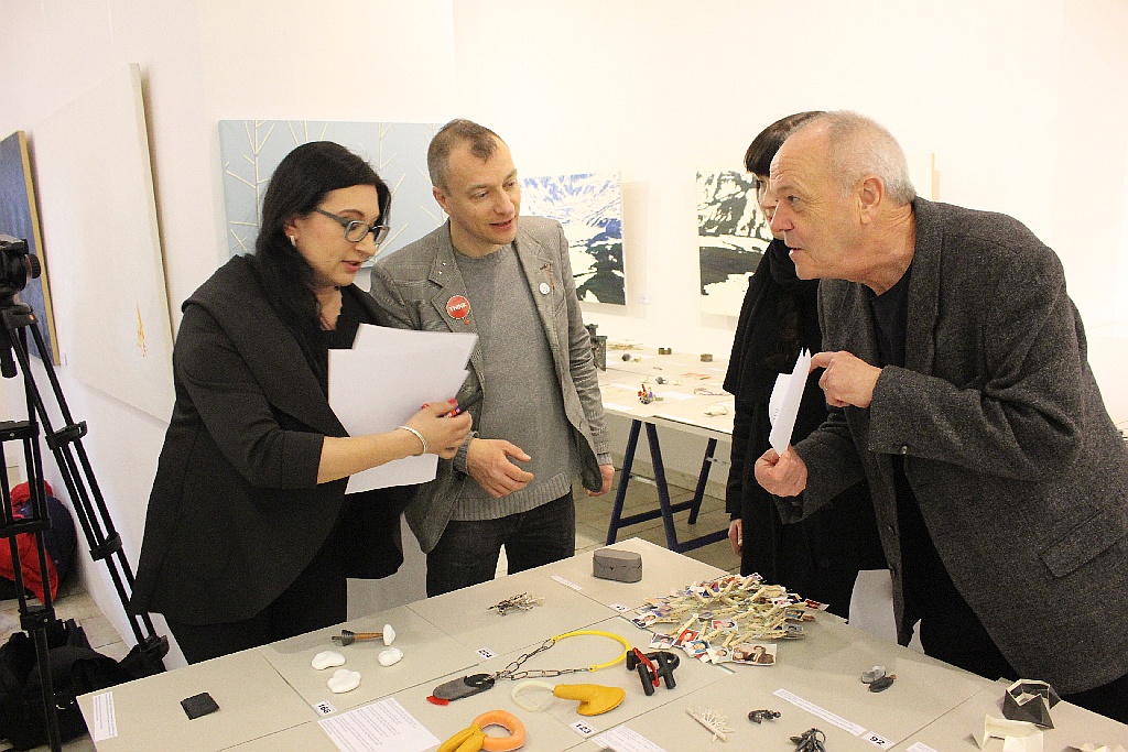 Obradowało jury Festiwalu Sztuki Złotniczej „Miasto”