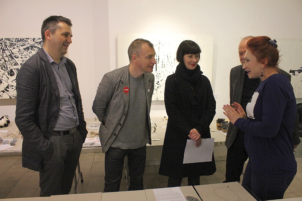 Obradowało jury Festiwalu Sztuki Złotniczej „Miasto”