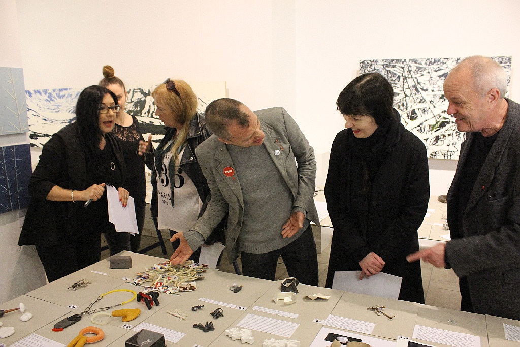 Obradowało jury Festiwalu Sztuki Złotniczej „Miasto”