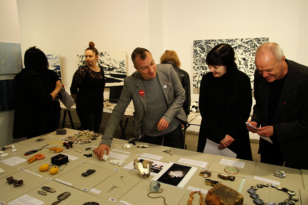 Obradowało jury Festiwalu Sztuki Złotniczej „Miasto”