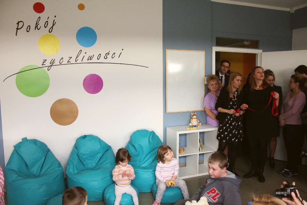 Uroczyście oddano do użytku świetlicę na oddziale pediatrycznym